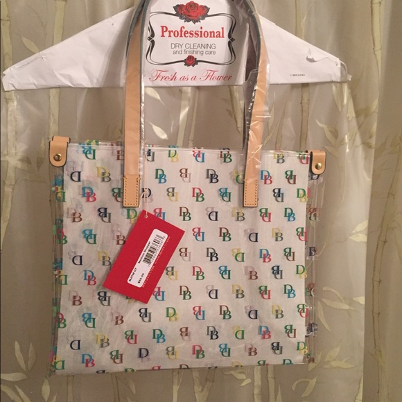 Dooney & Bourke Handbags - Dooney & Bourke Med. Shopper